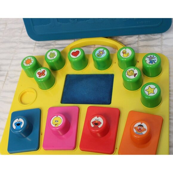 VTG 1993 Sesame Street Stamping Kit 13 Stamp Ink Pad Heart Sun Flower Bug Friend - Picture 5 of 8
